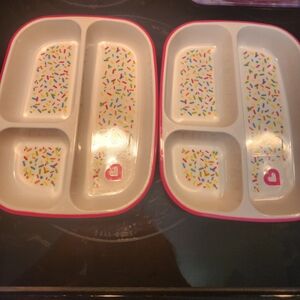 Colorful Divided Plates with Heart Design